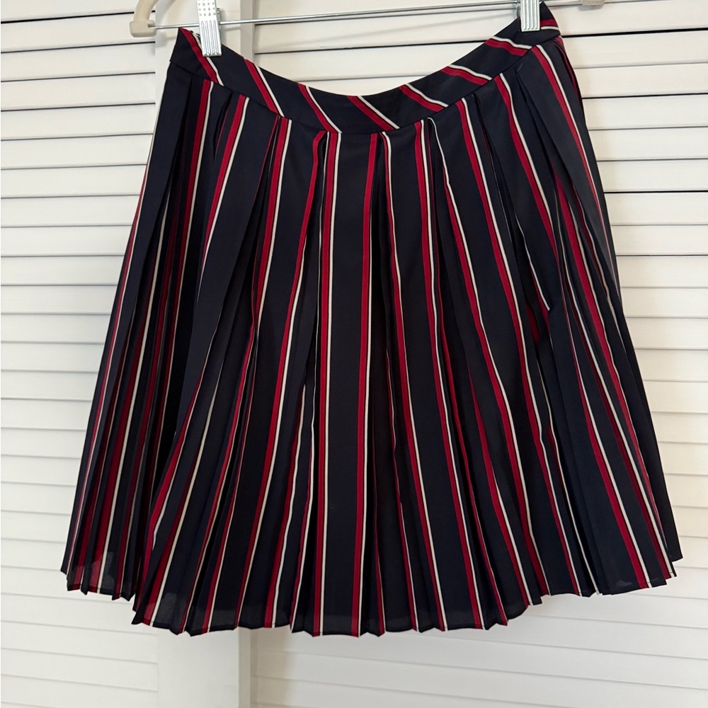 BANANA REPUBLIC $ 78 Navy, Red,, White Pleated Striped Skirt Sz 2 Petite
